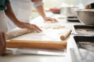 立冬包饺子图片