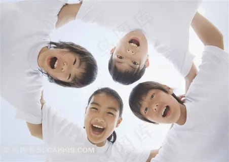 笑容满面的孩子们