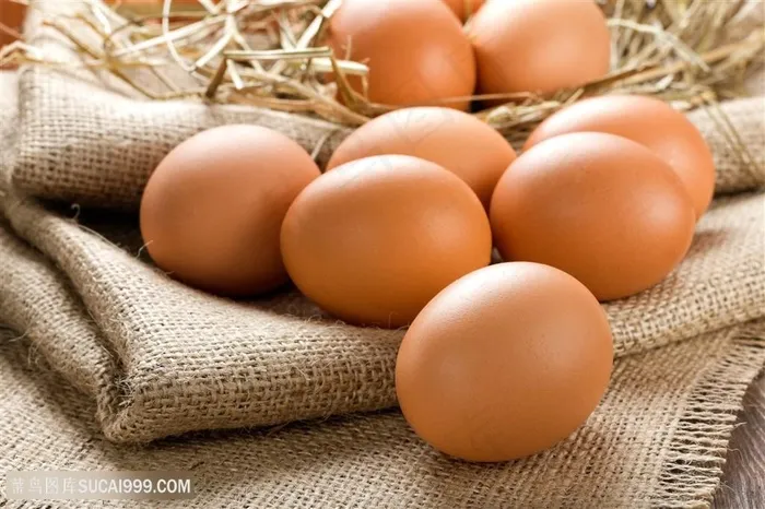 麻袋上的鸡蛋高清图片