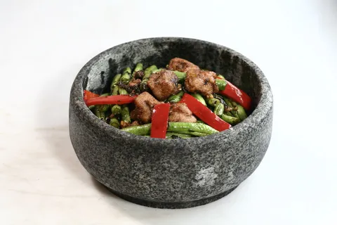 43鹅肝榄菜焗豆角-乡村小镇