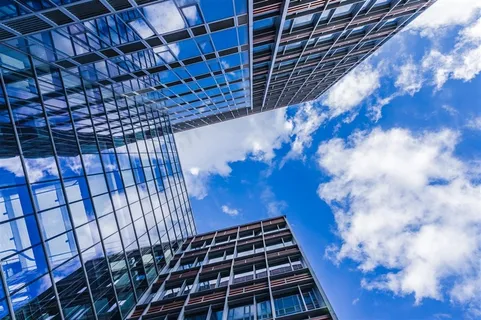 整齐的格子状写字楼素材图