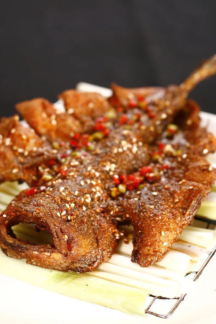 R00533农味烤鲈鱼