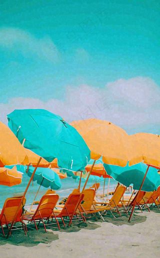 夏日沙滩椅阳光灿烂，夏季暑期海边小暑大暑夏至