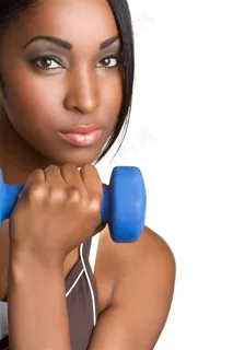 拿蓝色哑铃的美女