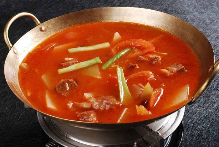  西红柿煮牛腩