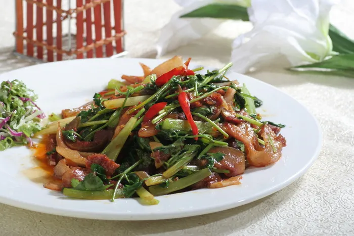小炒带皮牛肉