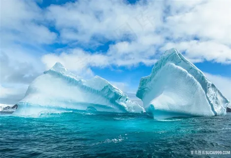 水中的冰山景色高清图片 水中的冰山景色高清图片