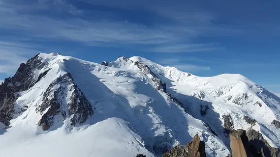 冬天山水背景风景 冬天山水背景风景