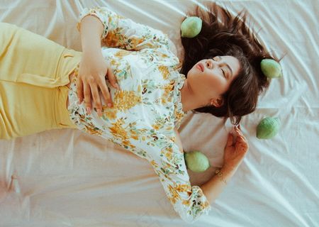 亚洲悠悠美女艺术照