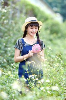 小清新长辫子清纯美女图 小清新长辫子清纯美女图
