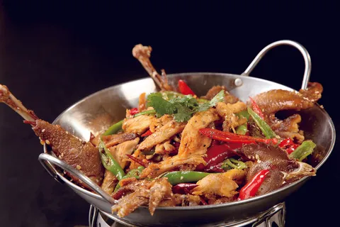 干锅美食焖锅湘菜麻辣香辣纸锅干锅手撕鸡
