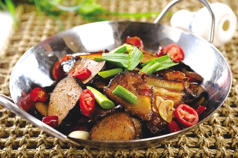 干锅美食焖锅湘菜麻辣香辣纸锅干锅猪血丸子