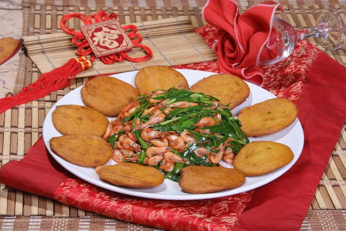 金饼韭菜炒河虾  