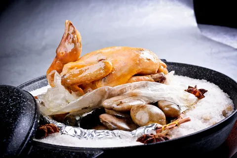 CXC06470盐焗乡村金丝鸡