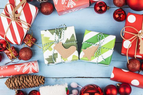 圣诞节礼物盒圣诞球元素装饰场景特写近景(59)