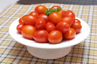 樱桃小柿子 6元.