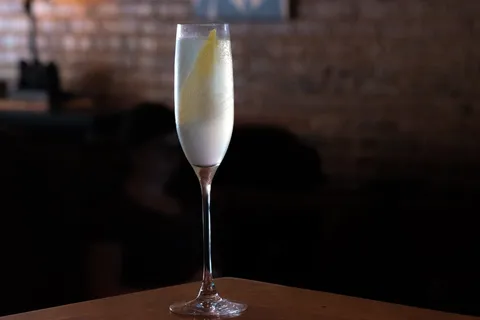 白色鸡尾酒图片 白色鸡尾酒图片