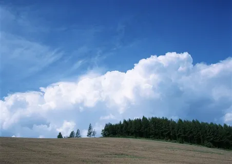 蔚蓝色的天空概念素材 蔚蓝色的天空概念素材