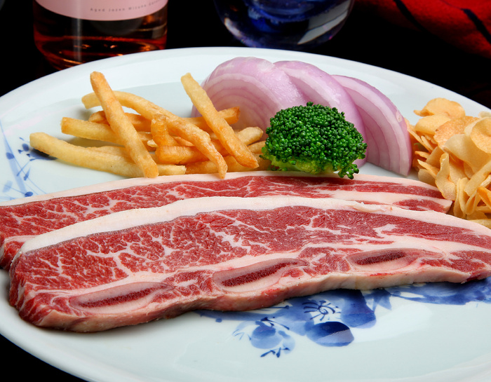 香煎牛仔骨 