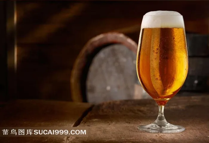 夏日饮品啤酒图片