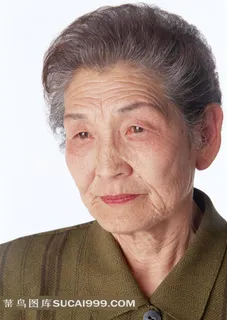老年人 满脸皱纹的老年人正面高清图片