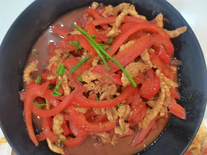 甜椒肉丝红椒肉丝菜品菜品实拍图片