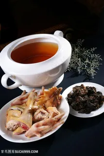 诺丽果炖老鸡 诺丽果炖老鸡