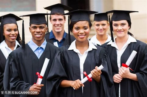 戴着博士帽的毕业学士高清图片