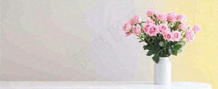 桌面花瓶花束简约情人节花束室内装饰摄影图(1712x704)