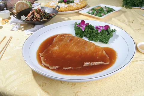 28蚝皇*鱼翅 小蜜蜂.jpg