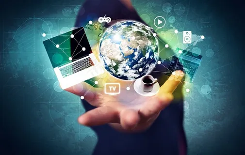 商务人士与地球科技高清图片