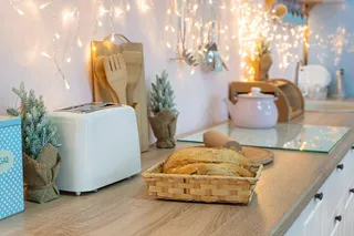 圣诞节厨房装饰松枝冰面包圣诞室内场景(9)