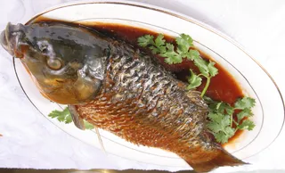 旋转 家乡熬鲤鱼