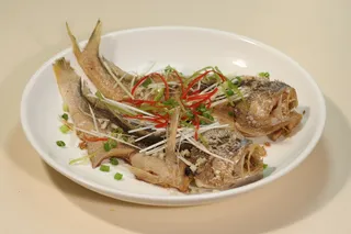 6蒜香黄花鱼 名家小厨