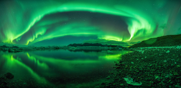 绿色极光壁纸图片