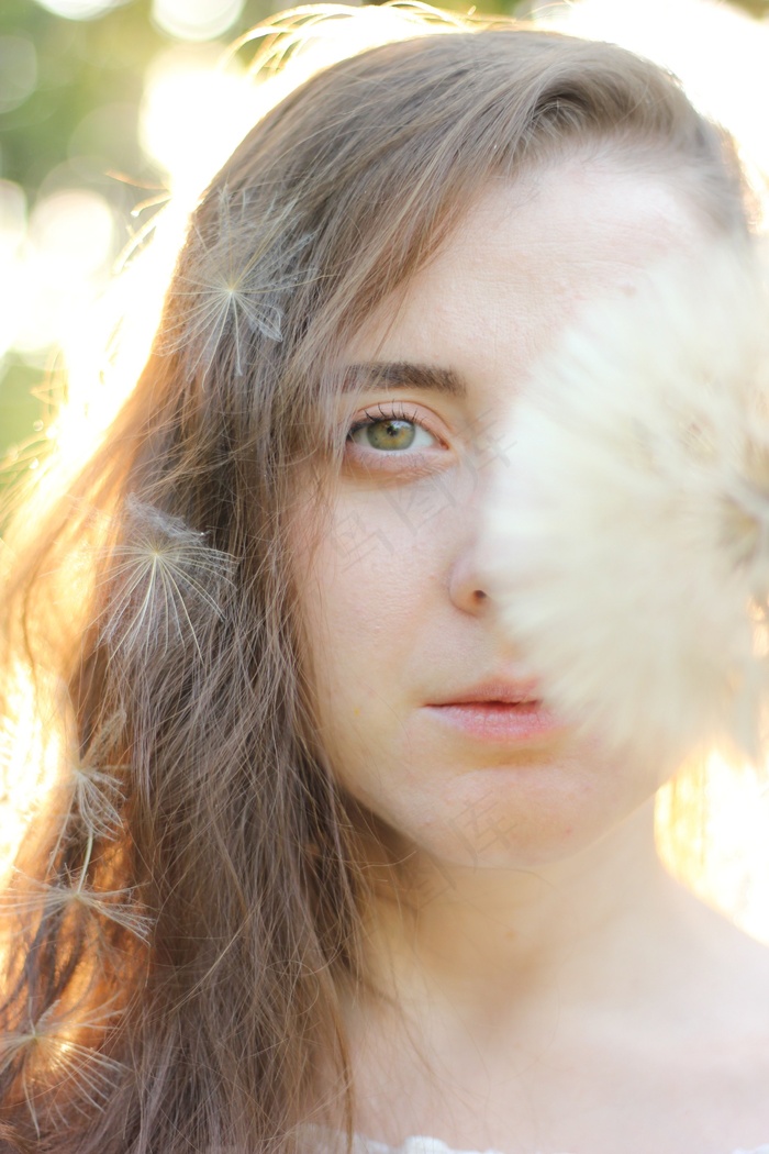 蒲公英美女写真图片