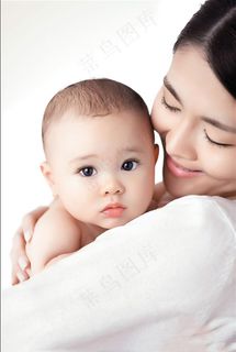 母爱呵护高清图片