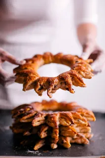 蛋糕店小蛋糕慕斯美食甜品图片