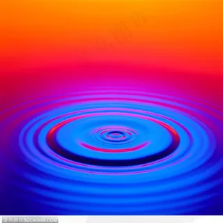 彩色光源下泛起涟漪的睡眠