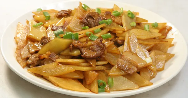 12 五花肉炒土豆片 味泽源