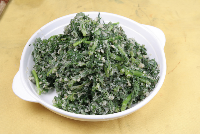 挂霜茼蒿