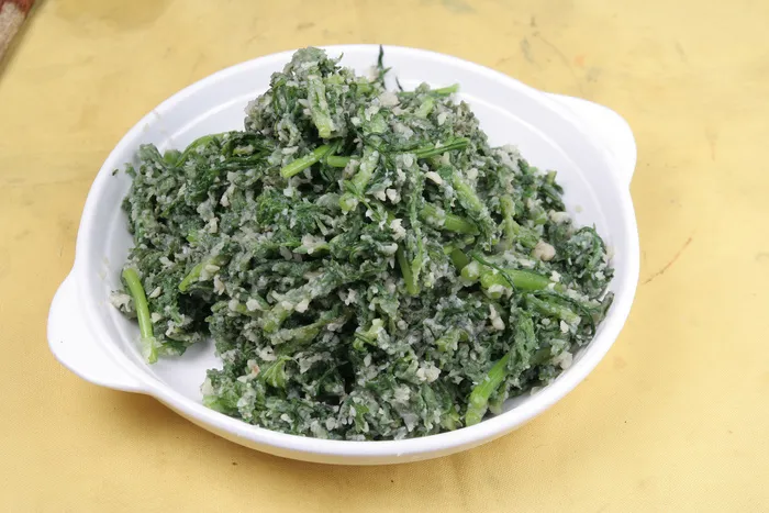 挂霜茼蒿