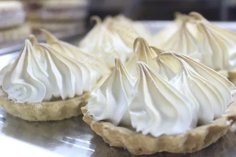 蓝色绣球花小花朵图片 蓝色绣球花小花朵图片