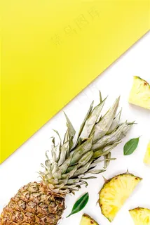 夏季菠萝和椰子椰青顶视图背景