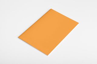 灰色简约大气画册样机