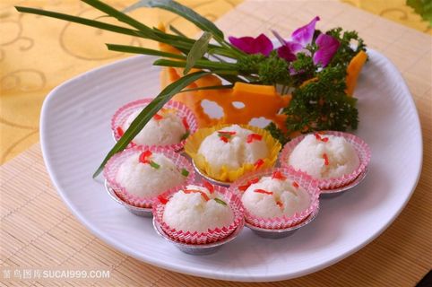 鲜奶棉花杯的美食图片