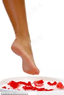 泡脚与鲜花