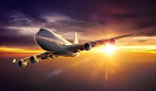 金色阳光中飞行的飞机高清图片航天宇宙 金色阳光中飞行的飞机高清图片航天宇宙