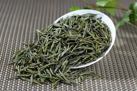 深绿色竹叶青茶叶大图 深绿色竹叶青茶叶大图