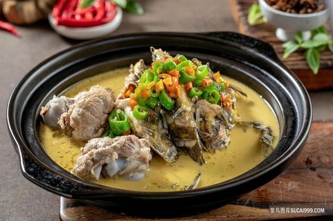 黄丫头炖筒骨美食图片